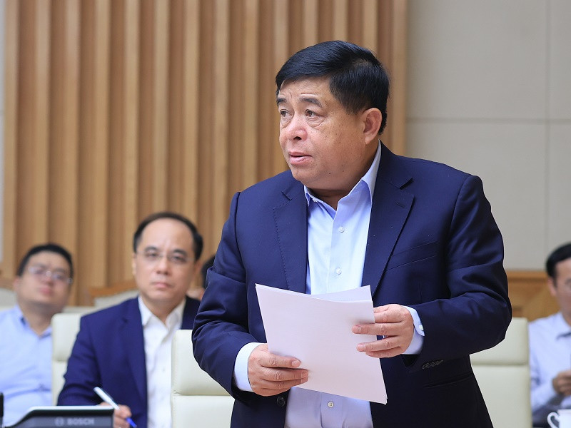 Bộ trưởng Bộ Kế hoạch và Đầu tư Nguyễn Chí Dũng phát biểu tại Hội nghị của Thường trực Chính phủ làm việc với các doanh nghiệp lớn về giải pháp góp phần phát triển kinh tế-xã hội đất nước diễn ra sáng 21/9.