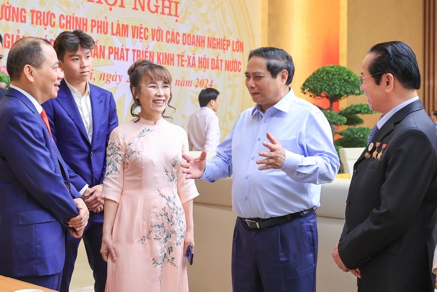 Về các góp ý, kiến nghị của doanh nghiệp, Thủ tướng giao các bộ, ngành lắng nghe, tiếp thu và phải giải quyết với các giải pháp cả trước mắt và lâu dài trên tinh thần đã nói là làm, đã cam kết phải thực hiện, 
