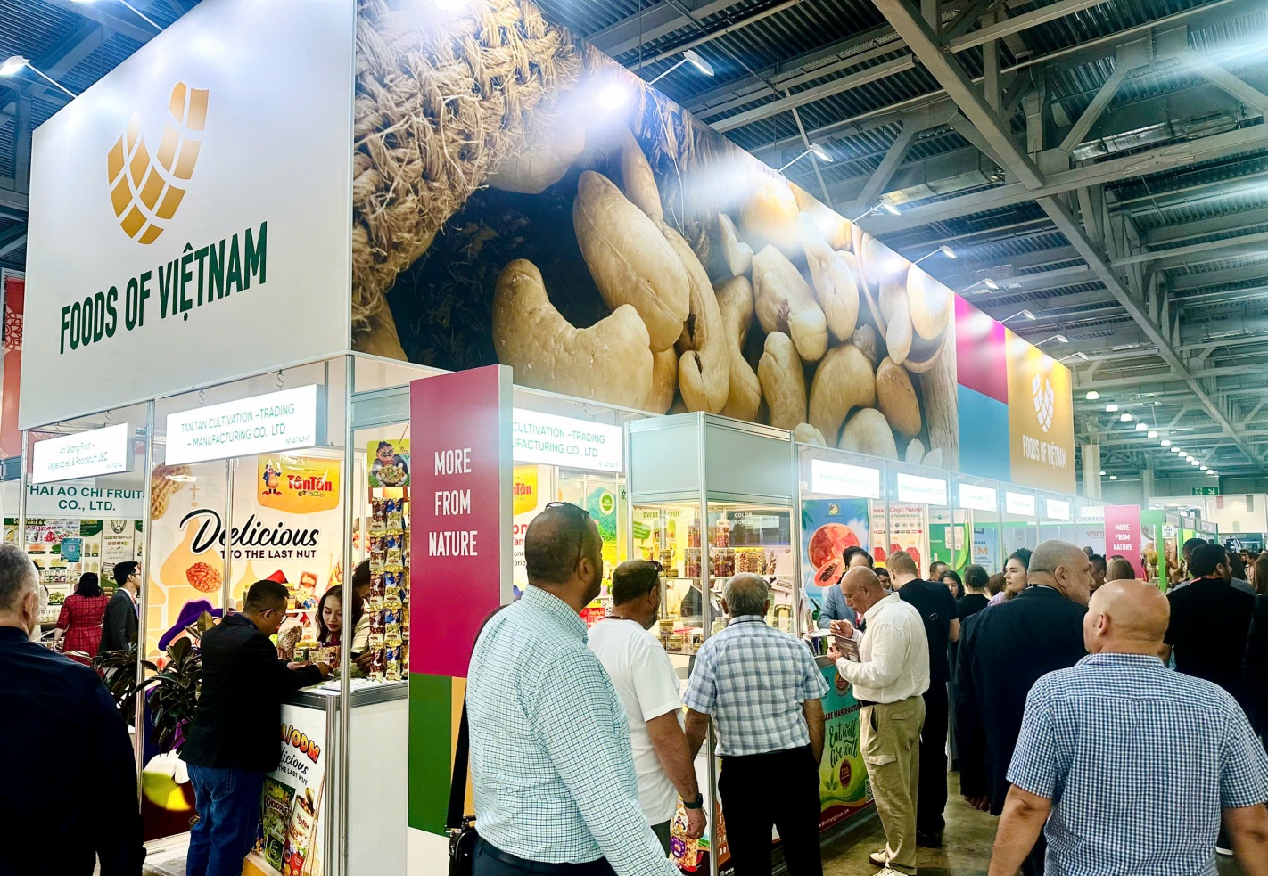Gian hàng Việt Nam tại Hội chợ Worldfood Moscow 2024.