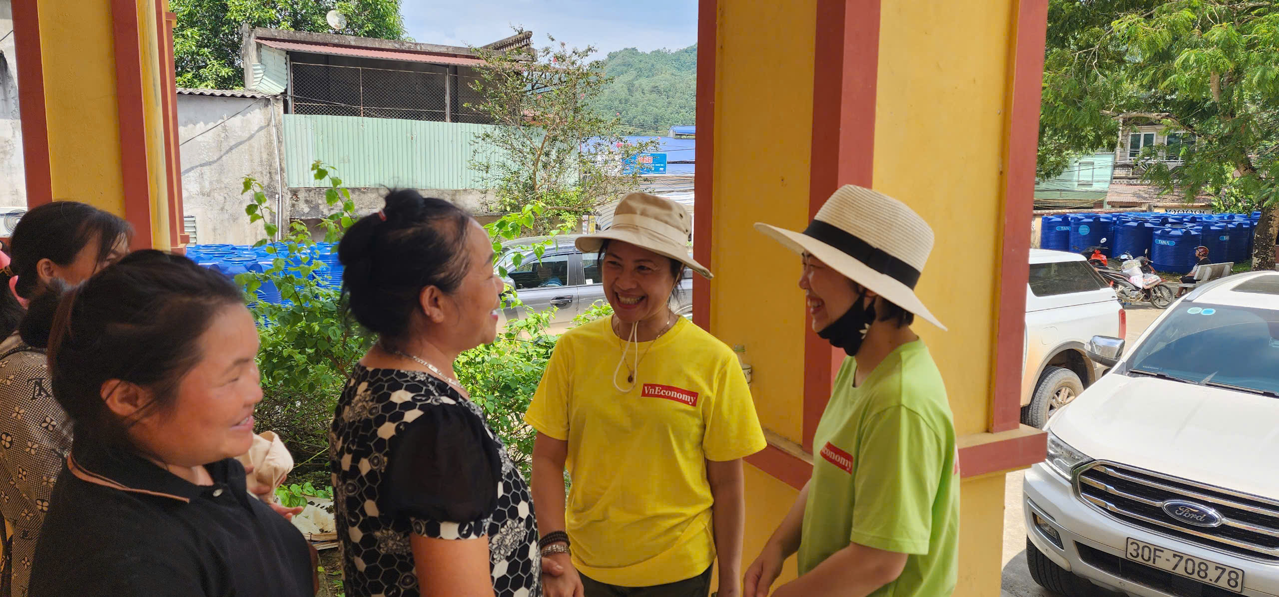 Tuy phải hứng chịu tác động lớn của bão Yagi, người dân địa phương vẫn bày tỏ sự lạc quan sớm tái ổn định cuộc sống với sự hỗ trợ của chính quyền địa phương, cơ quan, doanh nghiệp và các nhà hảo tâm.