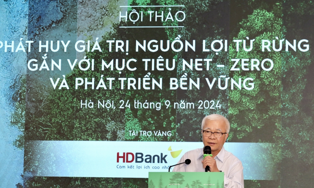 TS. Chử Văn Lâm, Phó Chủ tịch thường trực, Hội Khoa học Kinh tế Việt Nam, Tổng Biên tập Tạp chí Kinh tế Việt Nam / VnEconomy / Vietnam Economic Times, phát biểu khai mạc hội thảo. Ảnh: Việt Dũng.