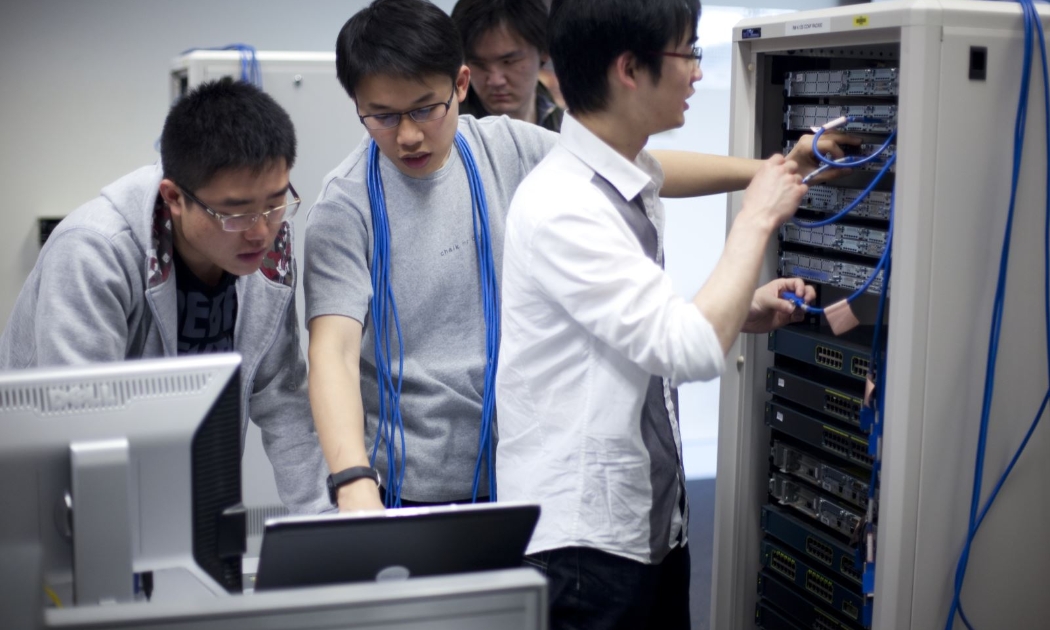 Mức lương của nhân sự công nghệ thông tin phụ thuộc vào kỹ năng và kinh nghiệm. Ảnh minh họa: Internet.