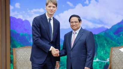 APM Holding group desires to invest in seaports, logistics projects in Vietnam