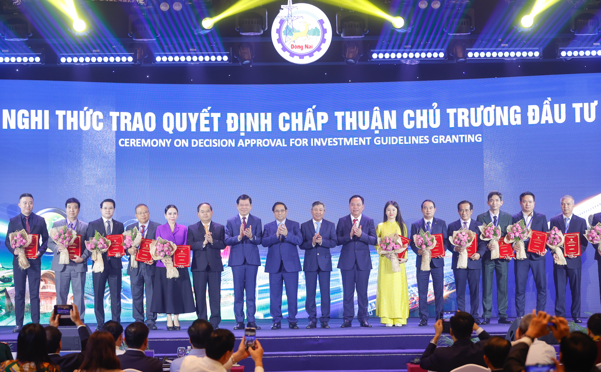 Thủ tướng trân trọng cảm ơn và hoan nghênh các doanh nghiệp, nhà đầu tư đã chọn tỉnh Đồng Nai để đầu tư; tin tưởng và mong muốn các dự án sẽ triển khai thành công, mang lại hiệu quả thiết thực - Ảnh: VGP