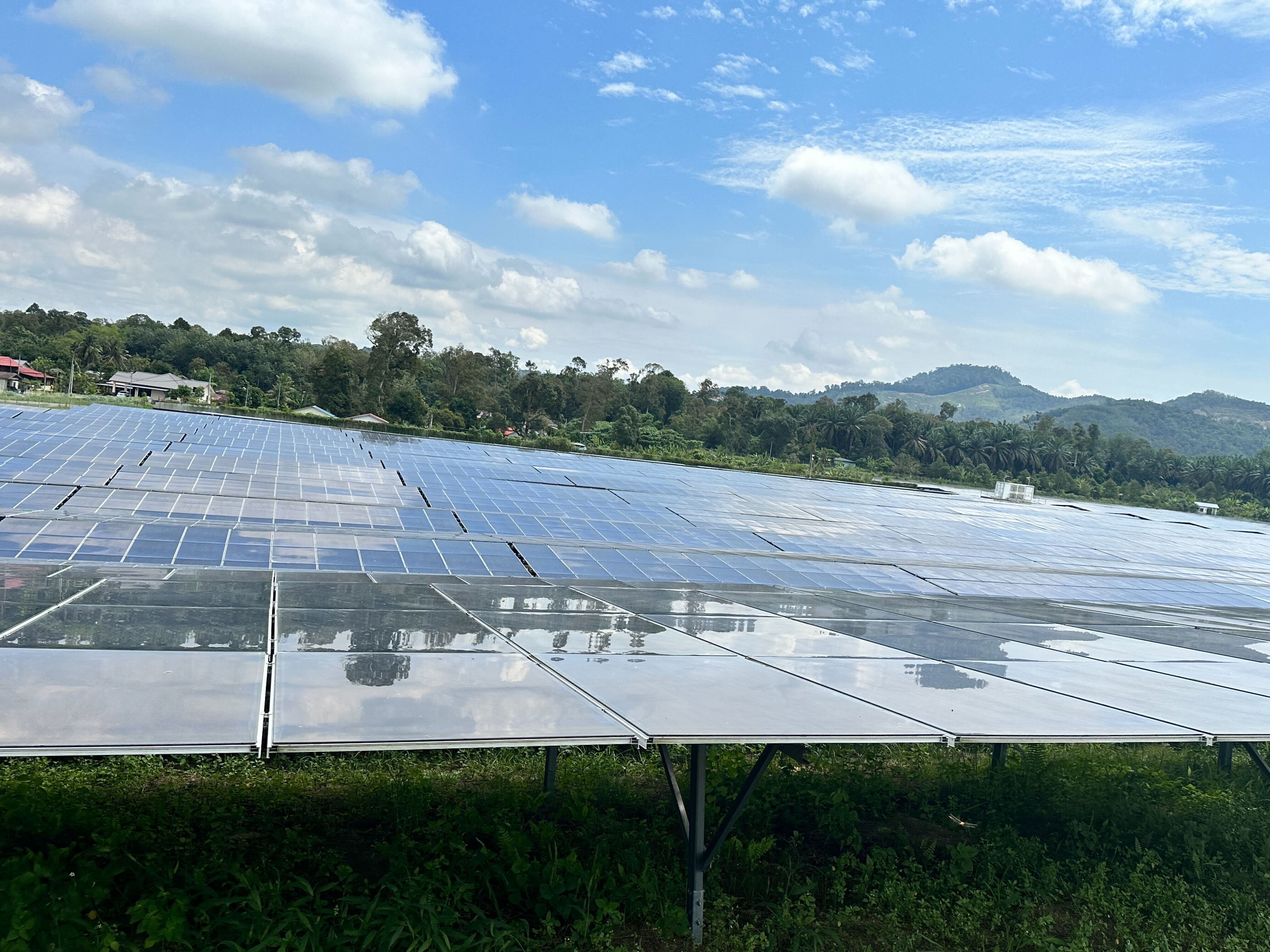 C&aacute;c quốc gia ch&acirc;u &Aacute; đang gặp kh&oacute; khăn trong việc cung cấp đủ năng lượng xanh để đ&aacute;p ứng nhu cầu ng&agrave;y c&agrave;ng tăng. Ảnh minh họa