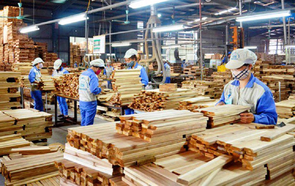 8 tháng năm 2024, trị giá xuất khẩu gỗ và sản phẩm gỗ tới thị trường Anh đạt 145,7 triệu USD, tăng 18% so với cùng kỳ năm 2023. Ảnh minh họa.