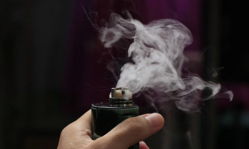 Cảnh báo về một “đại dịch” tại Việt Nam do thuốc lá mới