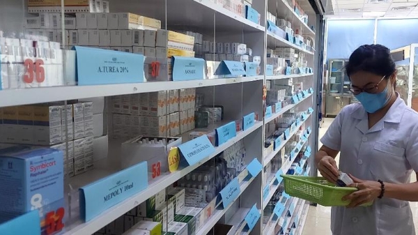 Kiểm soát chặt giá thuốc sau mưa bão 