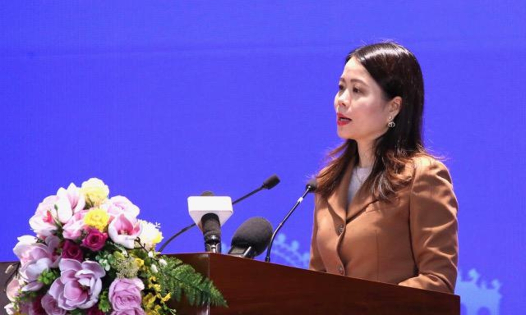 Thứ trưởng Bộ Ngoại giao Nguyễn Minh Hằng phát biểu tại Hội nghị Gặp gỡ Thái Lan tại Đà Nẵng. Ảnh Ngô Anh Văn