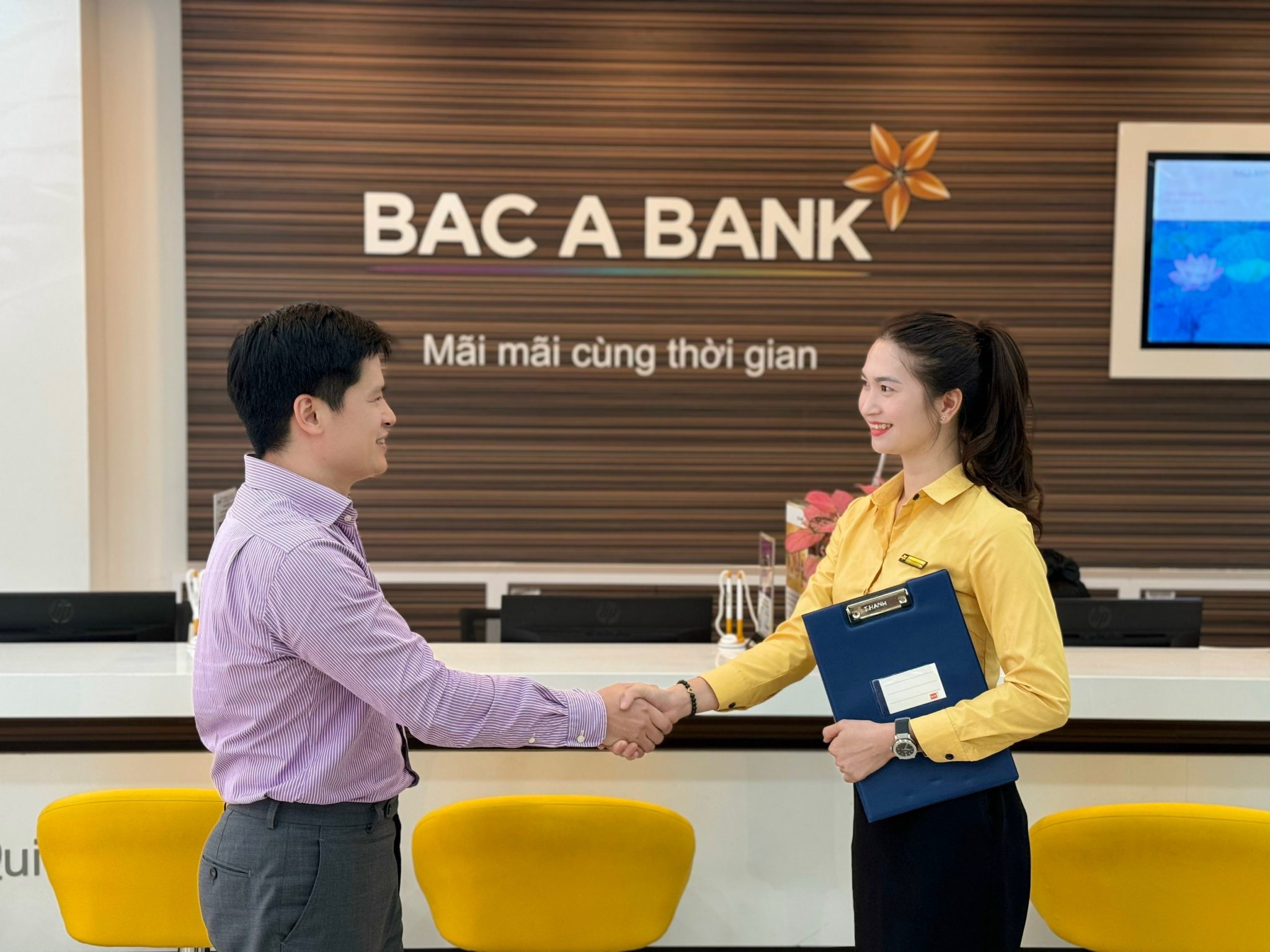 BAC A BANK giảm lãi vay, đồng hành cùng khách hàng chịu ảnh hưởng bởi bão Yagi  - Ảnh 2