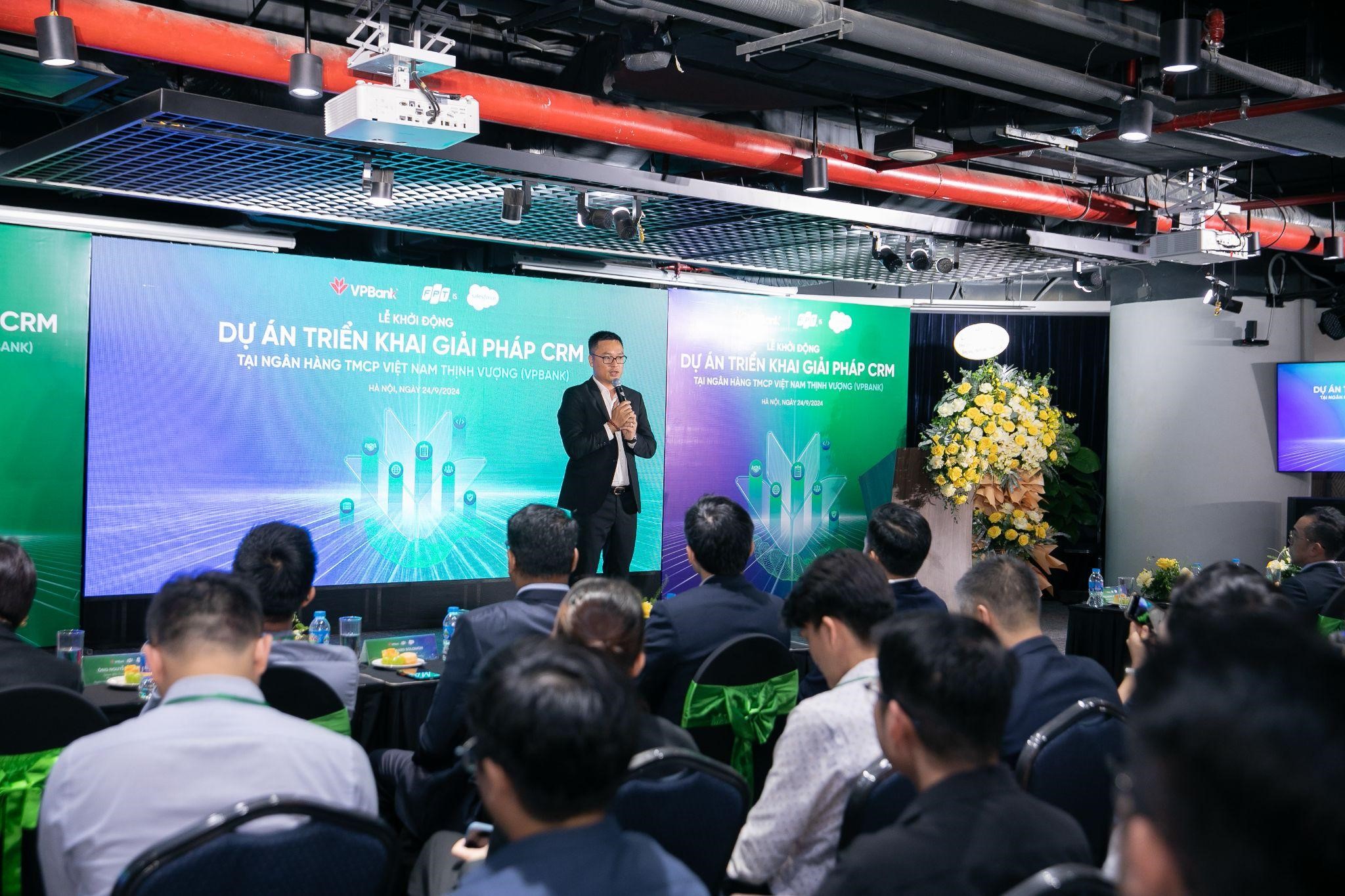 Ông Đào Hồng Giang - Phó Chủ tịch Điều hành kiêm Giám đốc Khối Tài chính - Ngân hàng của FPT IS phát biểu tại sự kiện.