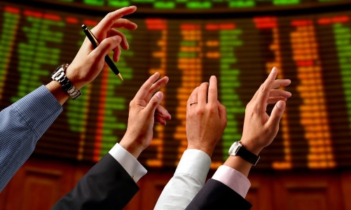 Giảm rủi ro, tạo thuận lợi cho các chủ thể hoạt động trên thị trường giao dịch hàng hóa