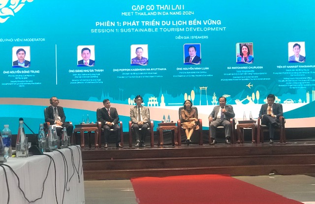 Thảo luận tại tọa đàm kết nối doanh nghiệp Việt Nam-Thái Lan trong khuôn khổ chương trình của hội nghị gặp gỡ Thái Lan tại Đà Nẵng.