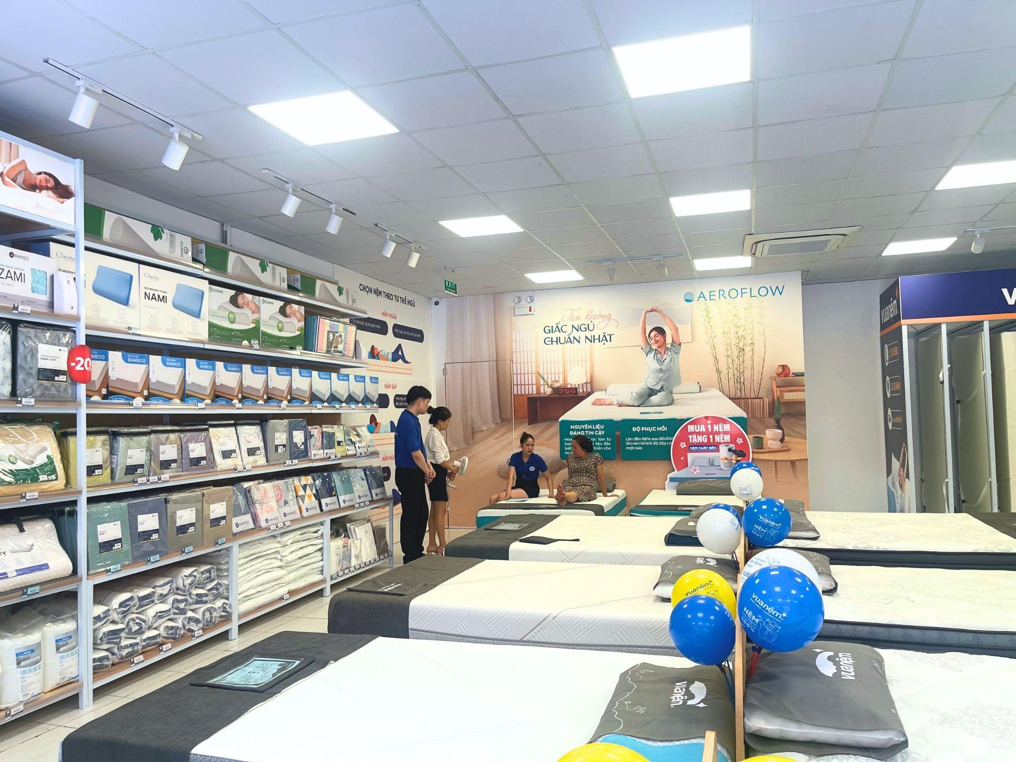 Phản ứng nhanh nhạy trước biến động thị trường giúp Vua Nệm giảm lỗ ngoạn mục.