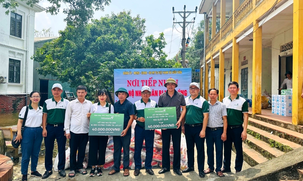 Vietcombank chung tay hỗ trợ đồng bào các tỉnh miền Bắc khắc phục hậu quả cơn bão số 3.