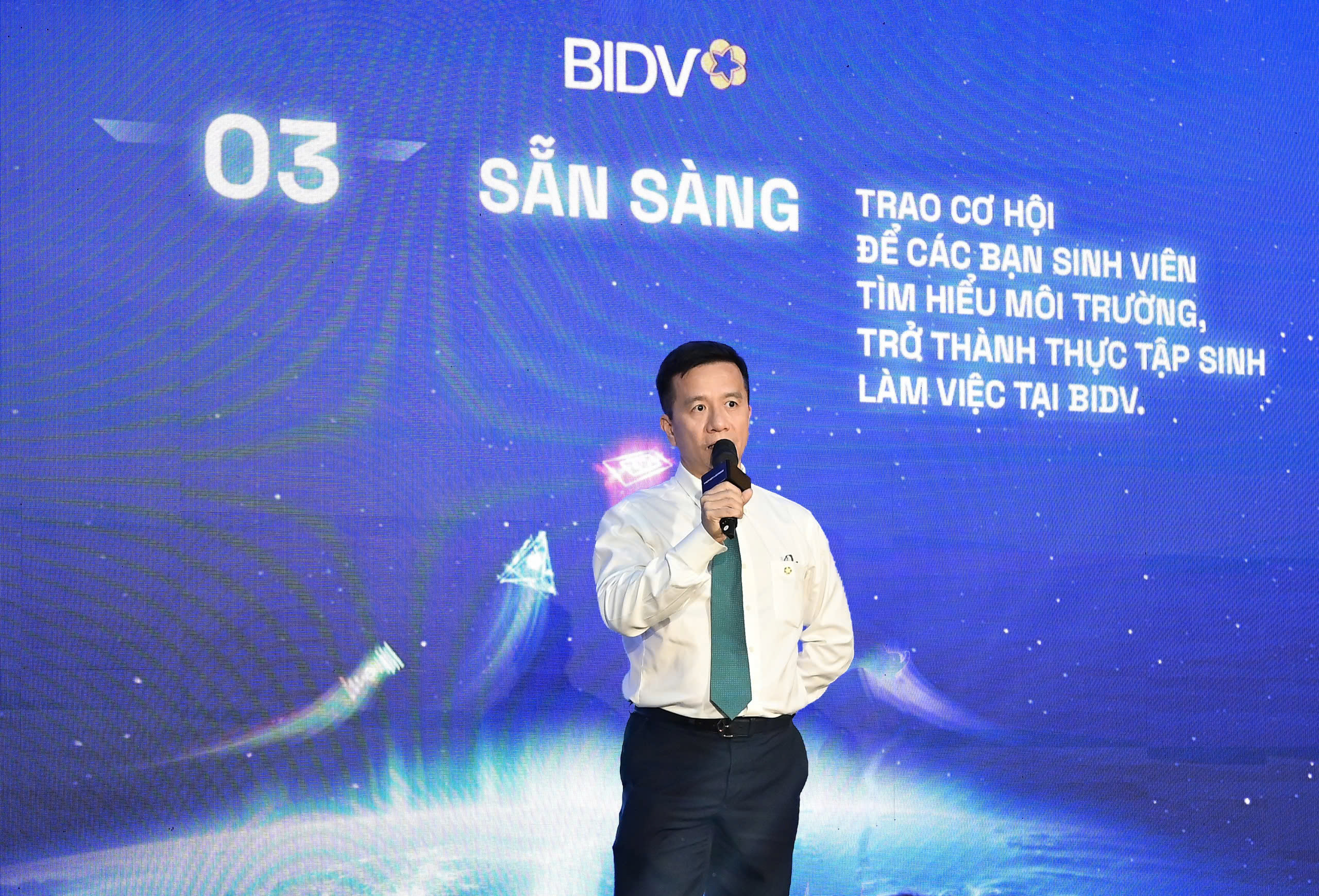 Tiến sĩ Nguyễn Việt Hà - Giám đốc Truyền thông Thương hiệu BIDV.