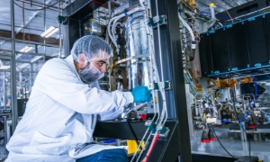 Gã khổng lồ Ấn Độ Tata và các công ty trong nước khác đang nỗ lực biến giấc mơ về chất bán dẫn của Ấn Độ thành hiện thực.