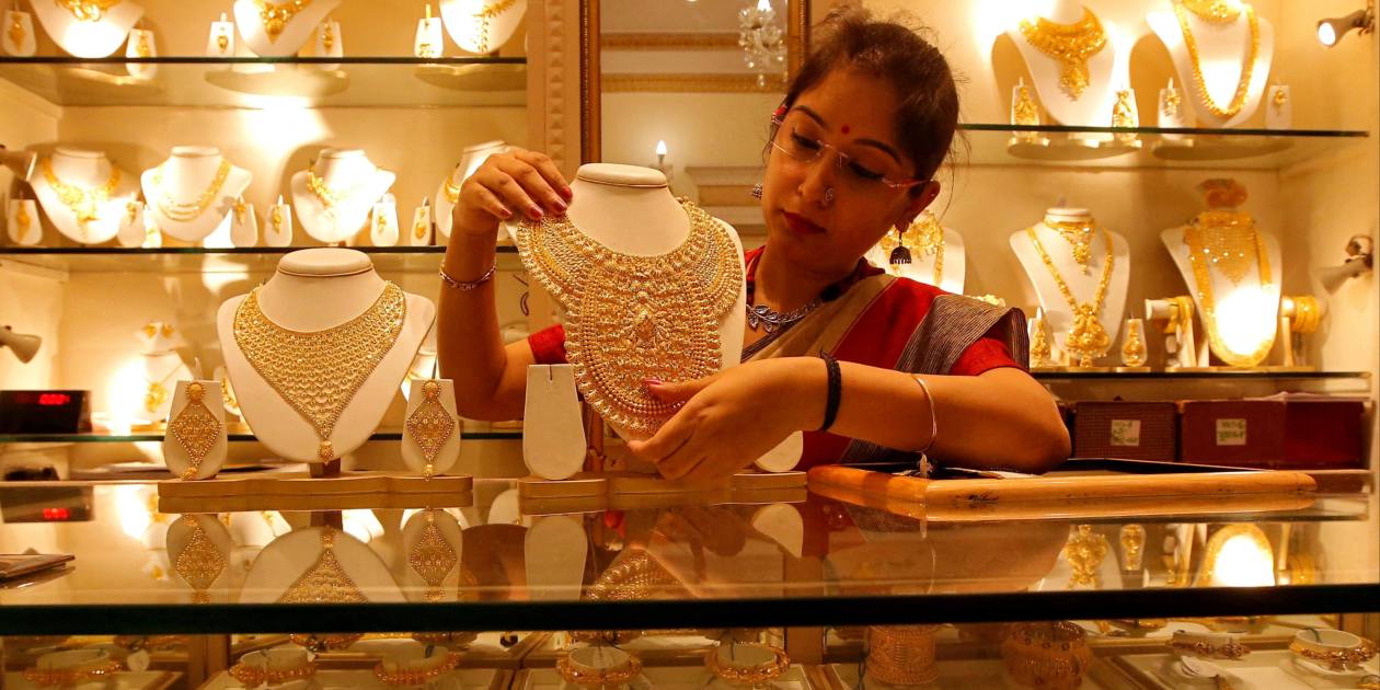 Ấn Độ, nước tiêu thụ vàng lớn thứ hai thế giới sau Trung Quốc, nhập khẩu kỷ lục 10,1 tỷ USD vàng trong tháng 8 - Ảnh: Reuters