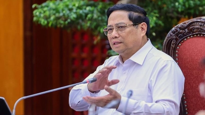 PM calls for elimination of substandard housing by late 2025