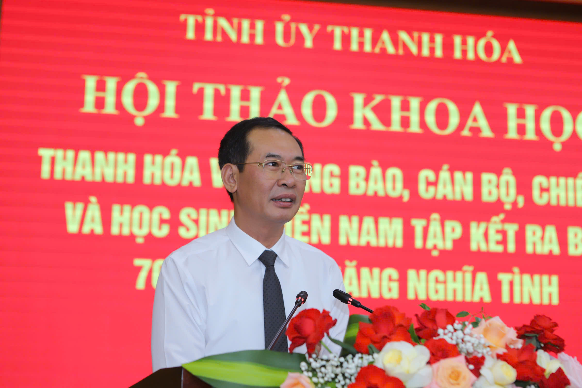 Ông Trịnh Tuấn Sinh, Phó Bí thư Tỉnh ủy Thanh Hóa, phát biểu tại hội thảo