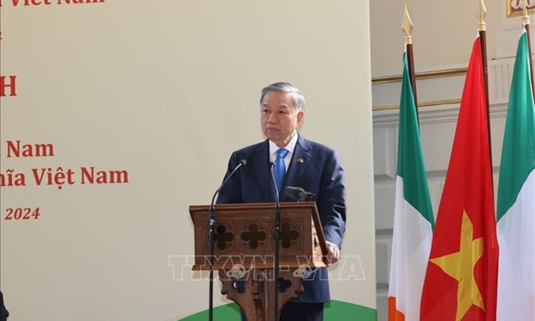 Tổng Bí thư, Chủ tịch nước Tô Lâm phát biểu tại Trường Đại học Trinity Dublin của Ireland - Ảnh: TTXVN