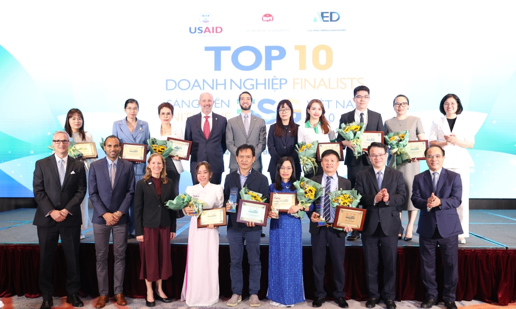 Top 10 doanh nghiệp được giải Sáng kiến ESG 2024.