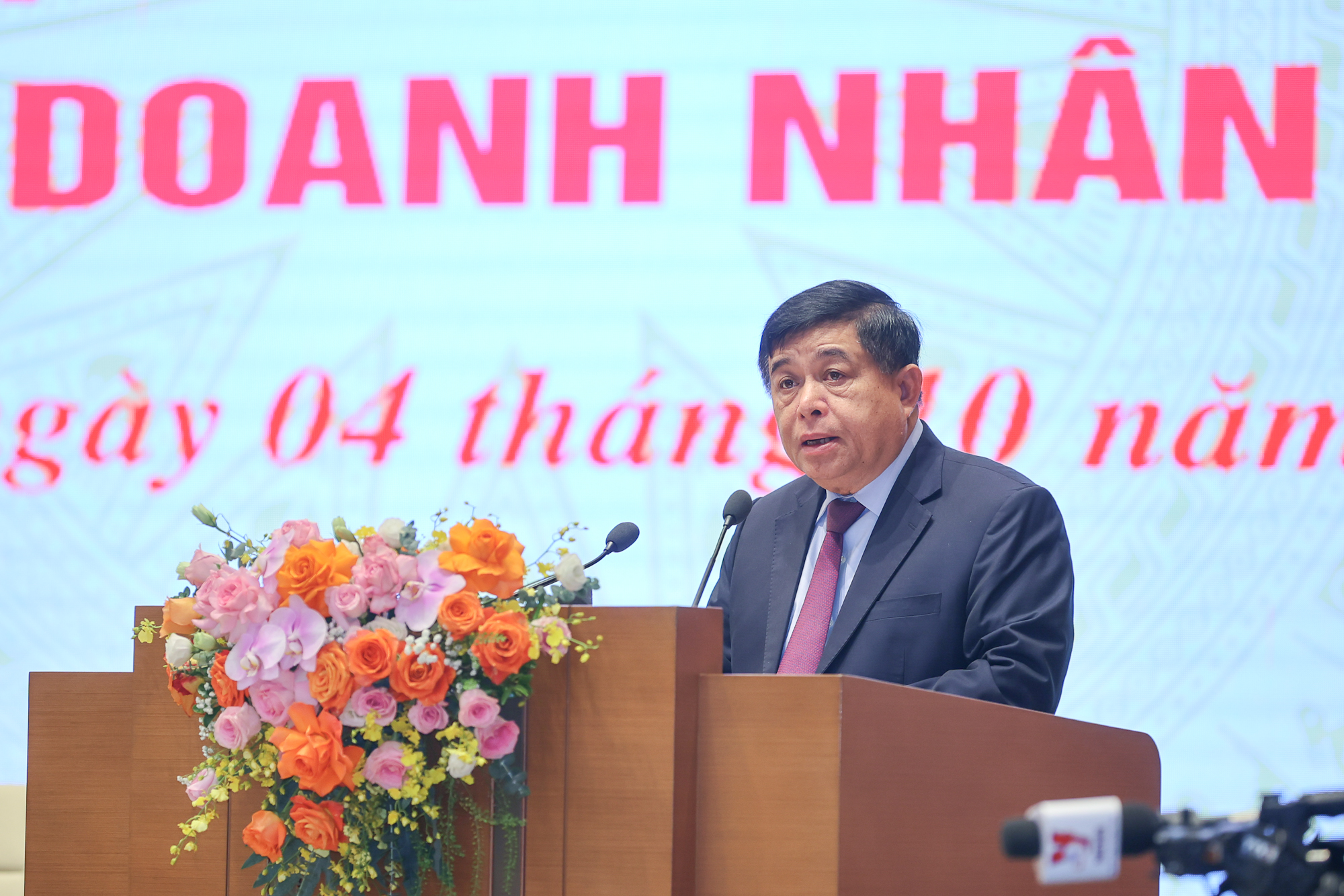 Bộ trưởng Bộ Kế hoạch và Đầu tư Nguyễn Chí Dũng: 