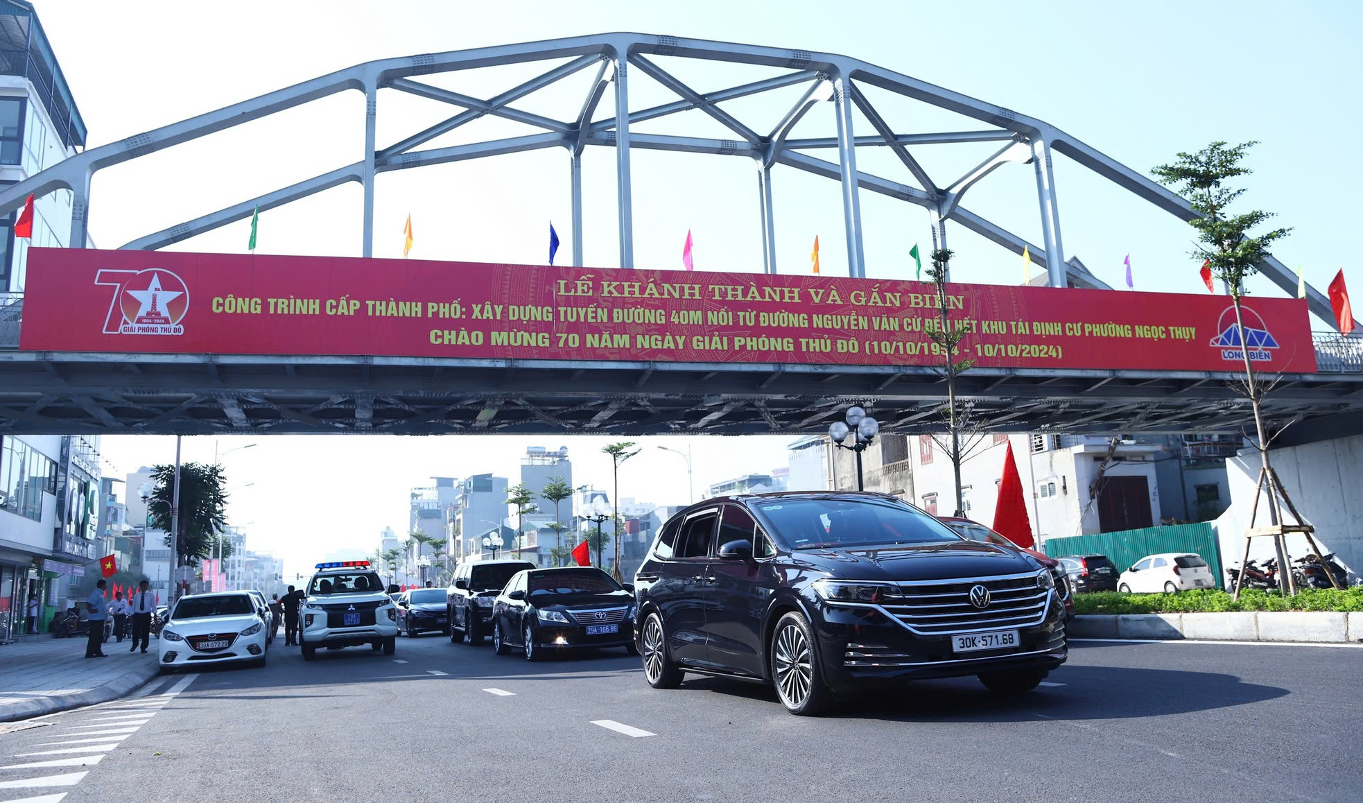Tuyến đường hoàn thành tạo ra trục giao thông thông suốt từ khu vực cầu Đông Trù đến cầu Vĩnh Tuy, cầu Thanh Trì, kết nối với cao tốc Hà Nội - Hải Phòng, góp phần hoàn thiện mạng lưới giao thông trên địa bàn quận. Ảnh: Báo Giao thông