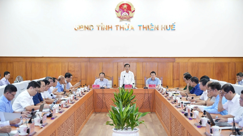 Toàn cảnh phiên họp.