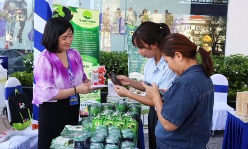 Thúc đẩy thanh toán không dùng tiền mặt tại nhiều tỉnh thành