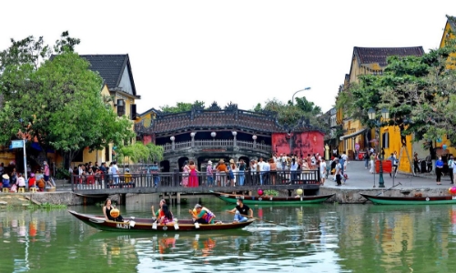 Đã có hơn 12,7 triệu lượt khách quốc tế đến Việt Nam trong 9 tháng qua