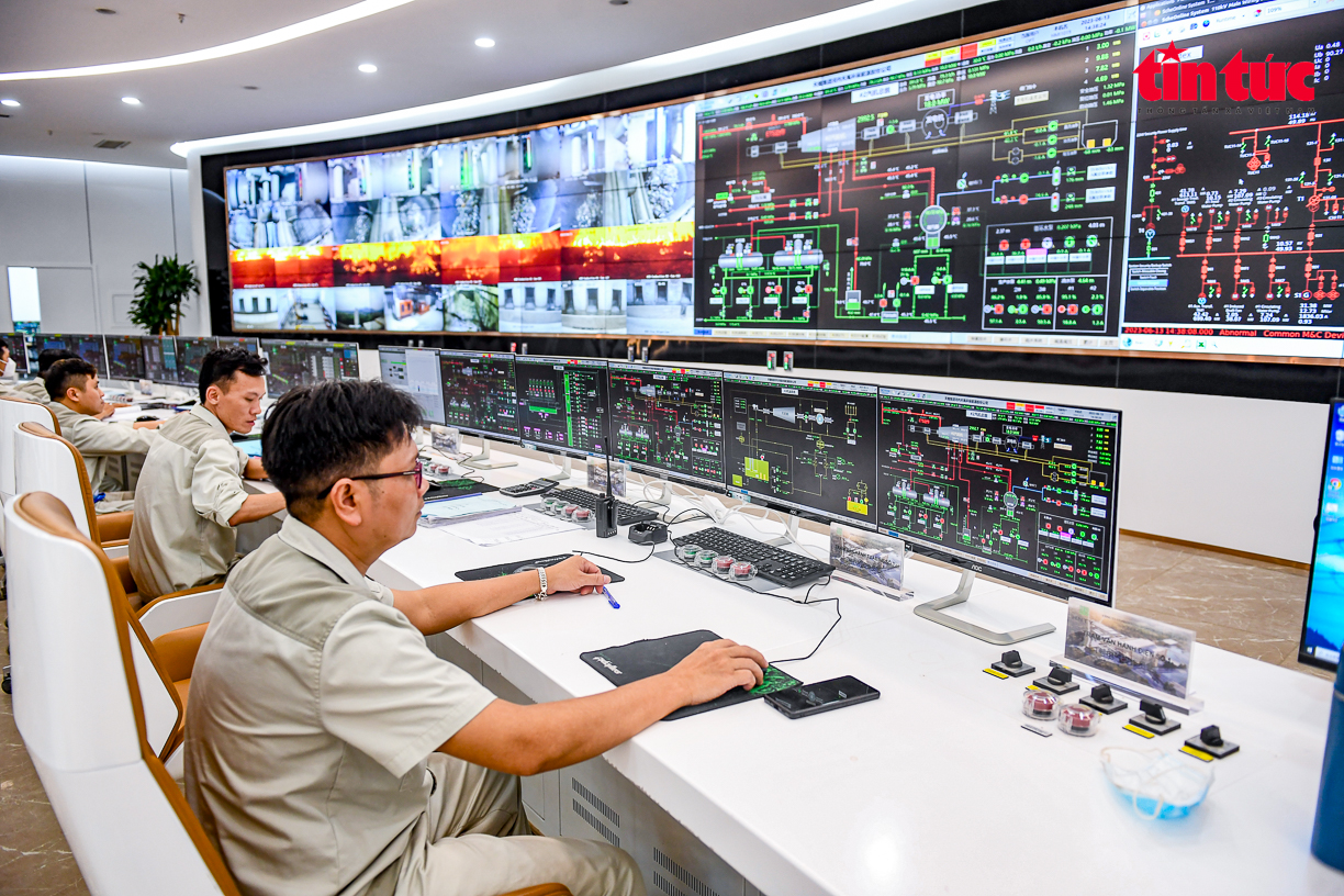 Nh&agrave; m&aacute;y Điện r&aacute;c S&oacute;c Sơn hoạt động theo c&ocirc;ng nghệ 