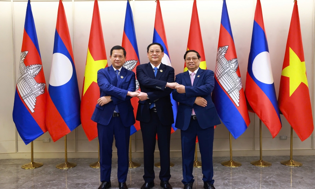 Thủ tướng Chính phủ Phạm Minh Chính, Thủ tướng Lào Sonexay Siphandone và Thủ tướng Campuchia Samdech Thipadei Hun Manet tại cuộc ăn sáng làm việc - Ảnh: VGP