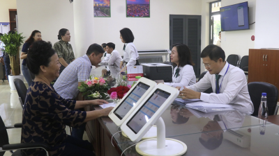 HCM City pilots public administrative service center