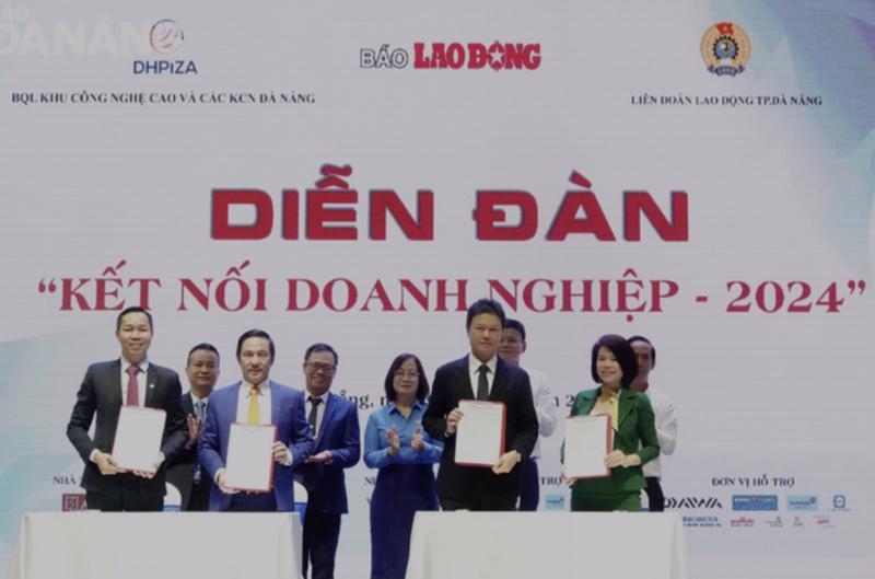 Business Connectivity forum opens in central Da Nang city 