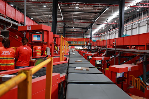 Giảm thiểu thách thức giao hàng chặng cuối với hàng hóa từ Trung Quốc