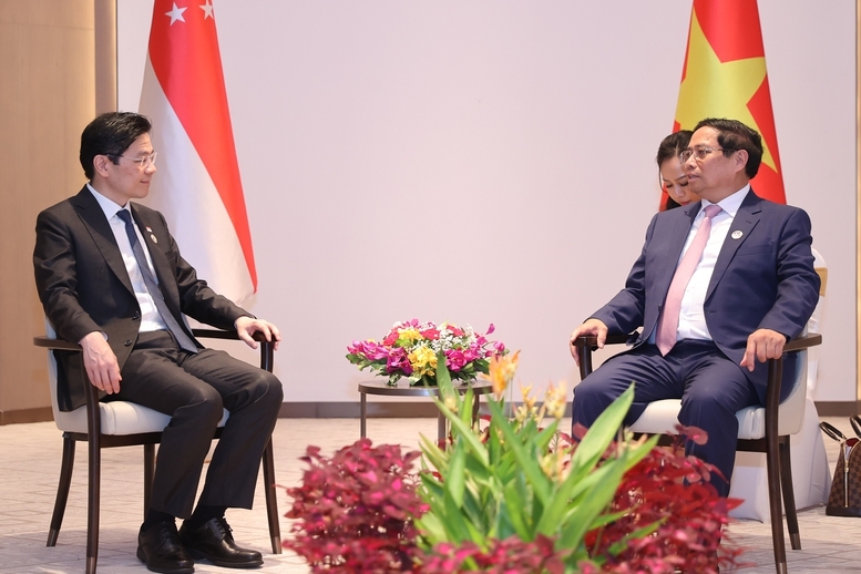 Vietnam commits favourable conditions for Singaporean businesses to expand investment: PM