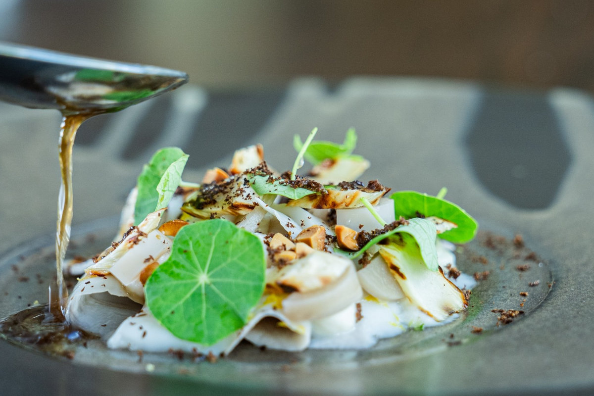 Pru, nhà hàng được gắn sao Michelin đầu tiên ở Phuket, là đơn vị tiên phong trong phong trào mang nông sản từ trang trại lên bàn ăn.
