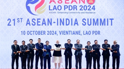  PM attends ASEAN summits with India, Canada