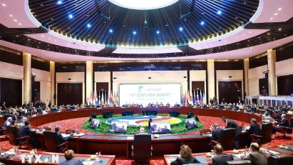 PM attends East Asia, ASEAN-UN summits