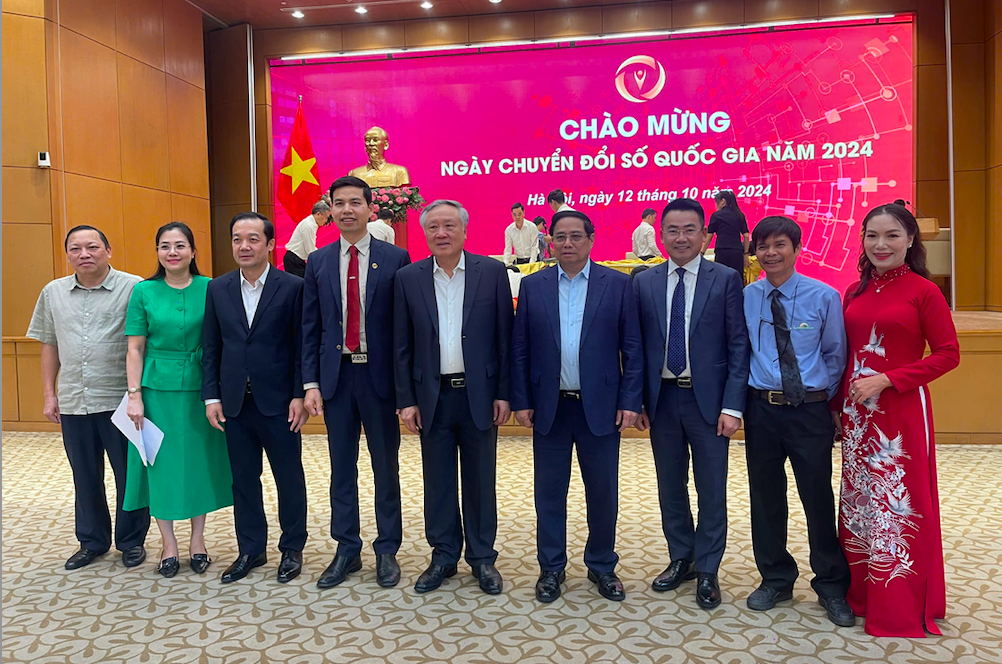 Thủ tướng Phạm Minh Ch&iacute;nh v&agrave; Ph&oacute; Thủ tướng Thường trực&nbsp;Nguyễn H&ograve;a B&igrave;nh c&ugrave;ng c&aacute;c đại biểu tham dự chương tr&igrave;nh.