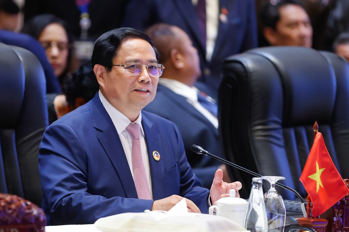Tại các Hội nghị, phát biểu của Thủ tướng không chỉ làm sâu sắc hơn nội hàm của "kết nối" và "tự cường" trong bối cảnh hiện nay, mà còn gợi mở tư duy, cách tiếp cận và ý tưởng phát triển mới cho khu vực xuất phát từ yêu cầu của thực tiễn - Ảnh: VGP