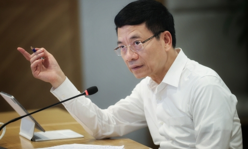 Doanh thu SMS, thoại trên thế giới còn 8-10%, MobiFone vẫn 35% nên phải tìm cái mới để làm