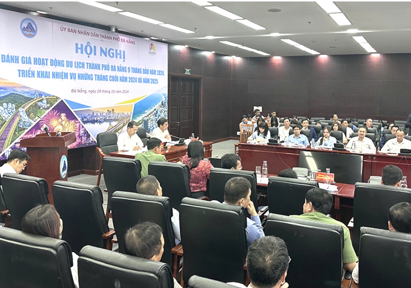 Quang cảnh hội nghị đánh giá hoạt động du lịch trong 9 tháng, triển khai nhiệm vụ những tháng cuối năm 2024 và năm 2025.