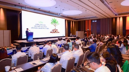 Conference connecting banks and businesses opens in HCM City