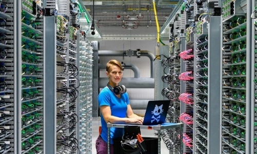 Thị trường trung tâm dữ liệu toàn cầu dự đoán tăng gấp đôi với 2030