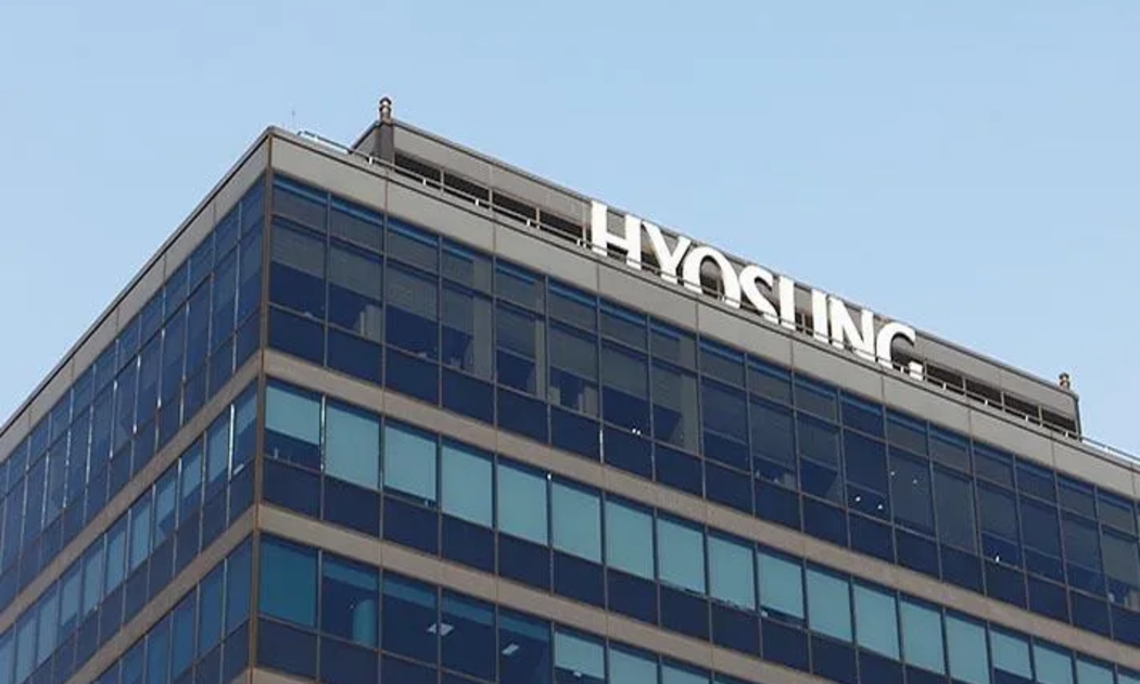 Hyosung là tập đoàn hàng đầu của của Hàn Quốc, hoạt động trong lĩnh vực công nghệ thông tin, hệ thống điện công nghiệp, xây dựng, hóa chất, thương mại..., với doanh thu năm 2023 đạt 16 tỷ USD.