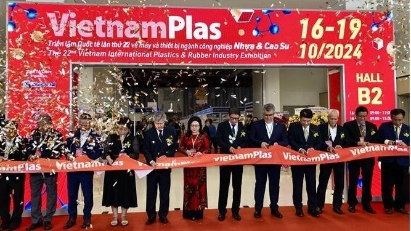 Vietnam Int’l Plastic & Rubber Industry Expo opens in HCM City