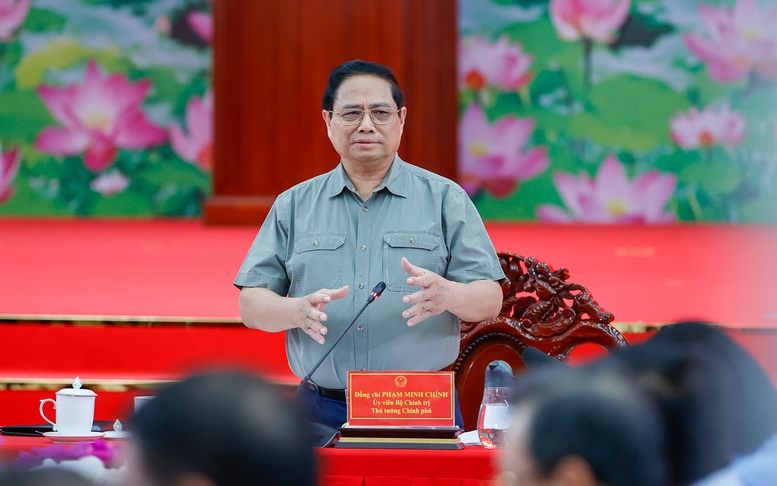 Thủ tướng yêu cầu nỗ lực hoàn thành 600 km cao tốc tại đồng bằng sông Cửu Long trong năm 2025 - Ảnh: VGP