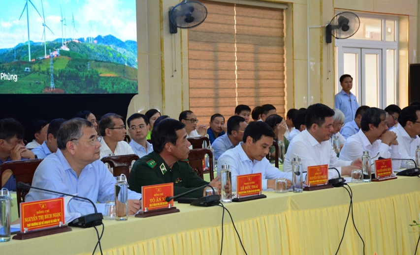 Các đại biểu tại buổi làm việc. Ảnh Phạm Kiên